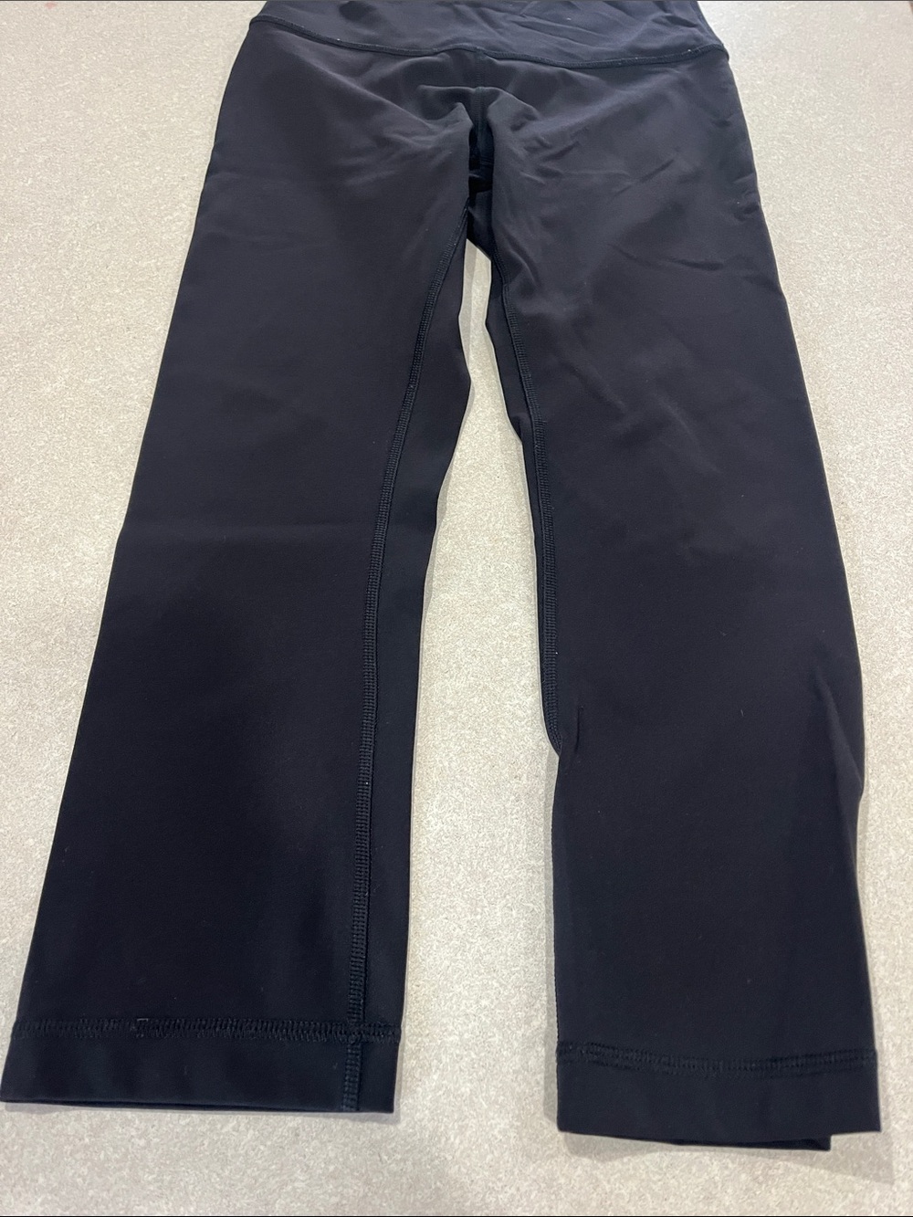 lululemon Black crop Leggings - Picture 4 of 7